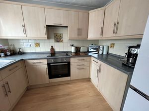 Kitchen- click for photo gallery